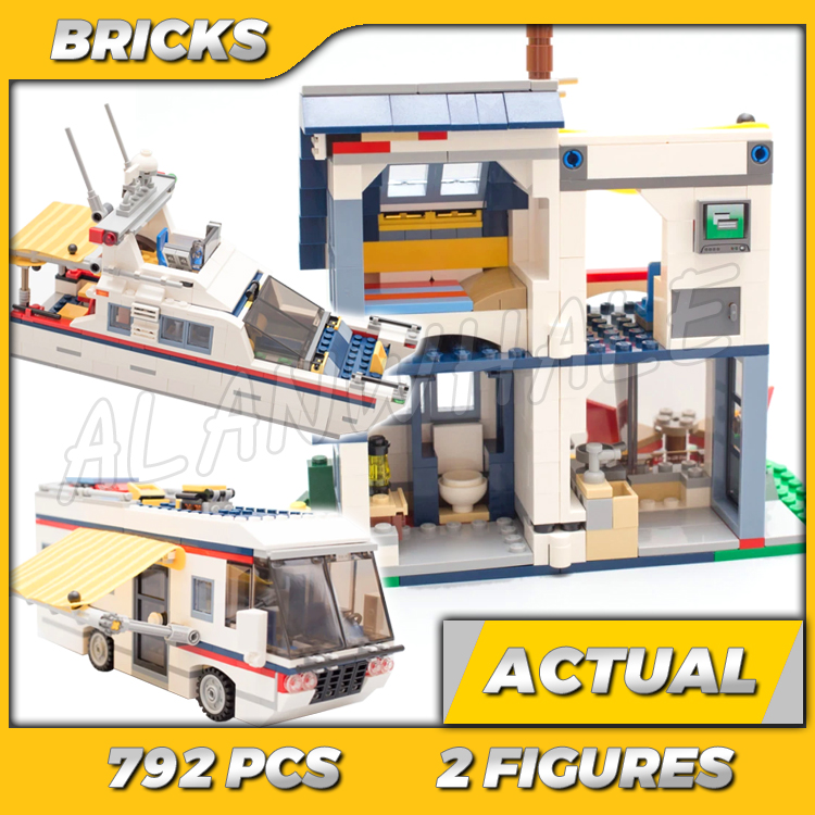 792ピース 3in1 クリエイティブバケーションゲッタウェ - Model Kit Yacht のレビューと価格